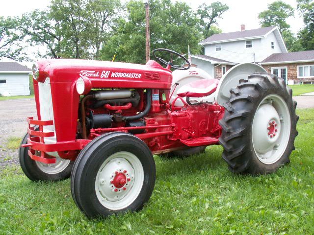 Ford Tractor Collector Auction